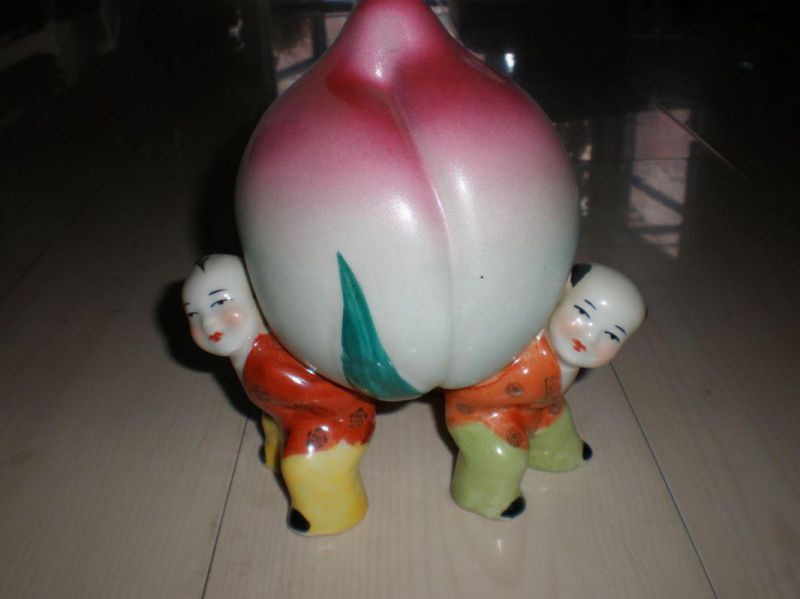 店門口桃子雕塑 創(chuàng)意景觀雕塑 仿真擺件 店門口桃子雕塑 創(chuàng)意景觀雕塑 仿真擺件
